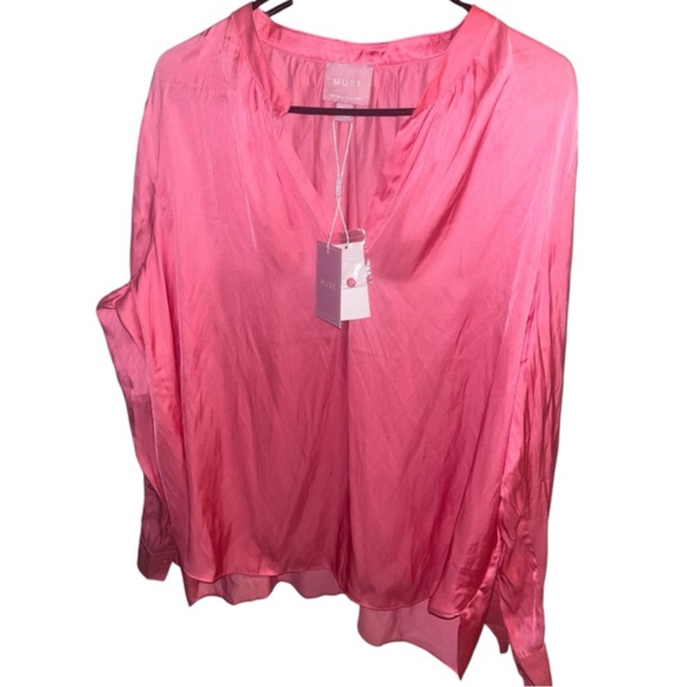 2/$20 🩷 NWT Muse Women’s Boho V Neck Blouse with Buttoned Cuffs SIZE XL PINK